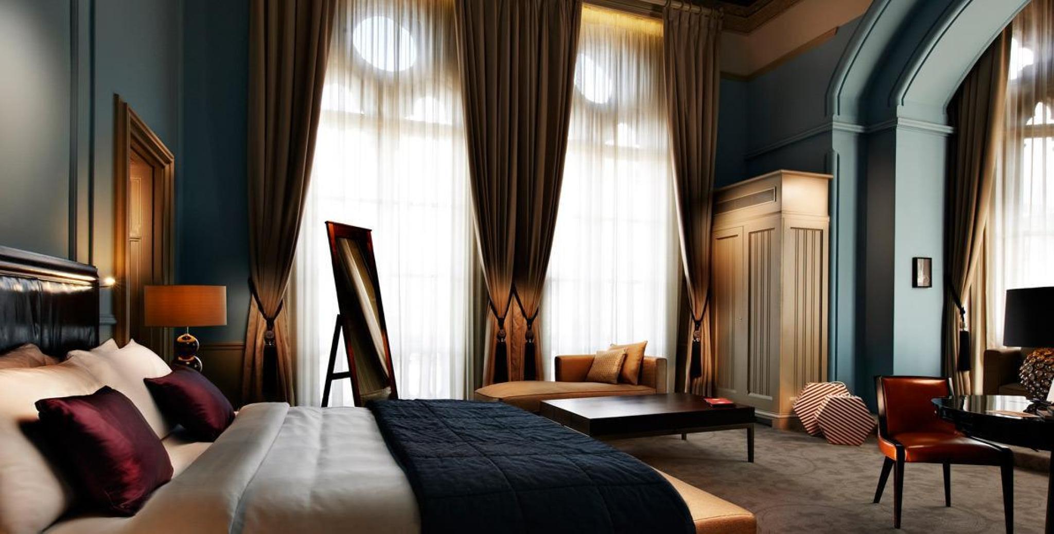 St. Pancras Hotel interior by Manhattan Loft